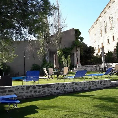 Hotel Palacio Rural Universitas 3*